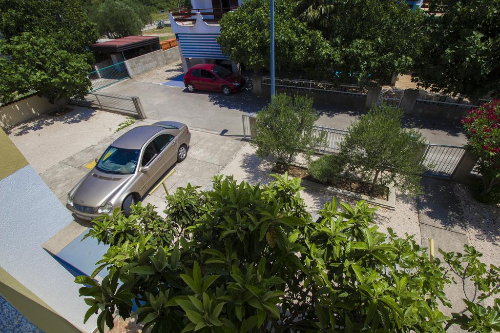 Apartments Zoran Pirovac Exterior foto