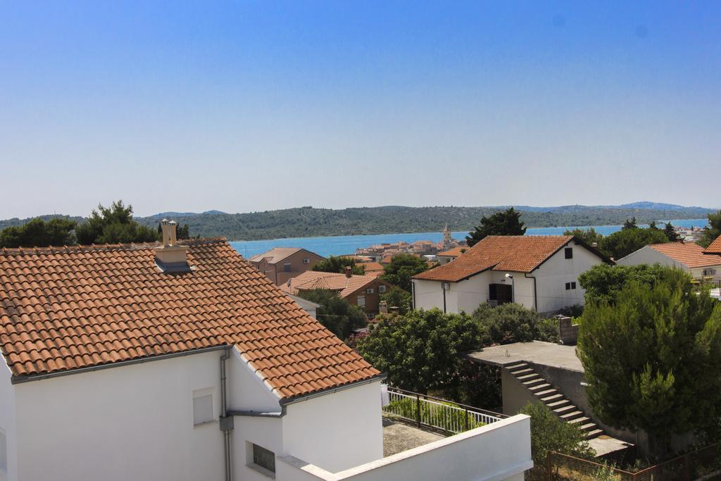 Apartments Zoran Pirovac Exterior foto